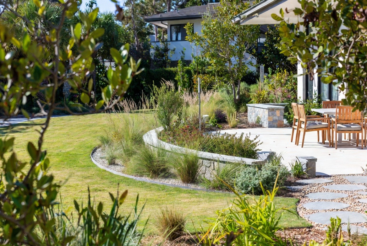 Modern coastal Carolina landscape design